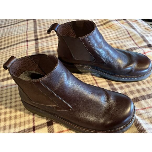 Dr Martens Milton Brown Leather Chelsea Slip On Ankle Boots Men's 11 - Picture 2 of 11